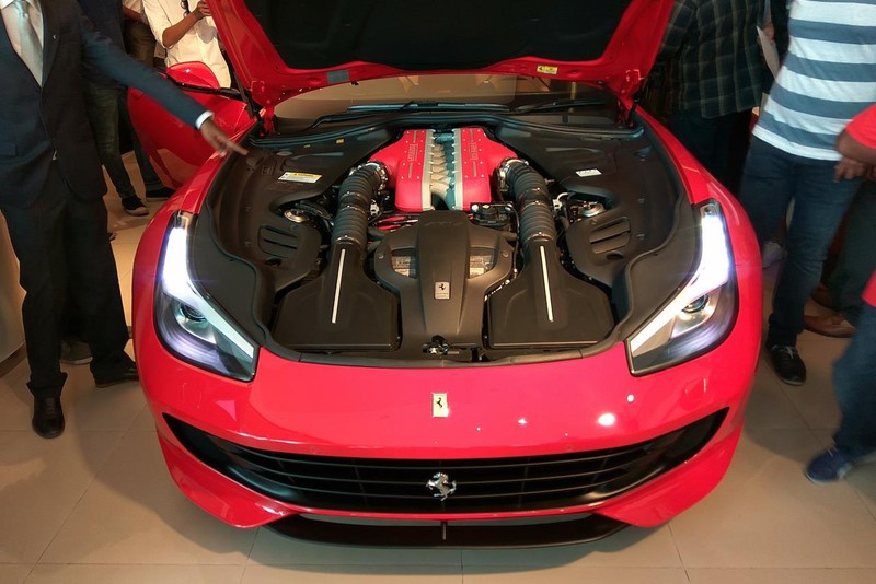 Sieu xe 4 cho Ferrari GTC4Lusso &quot;dat lop&quot; toi An Do-Hinh-10