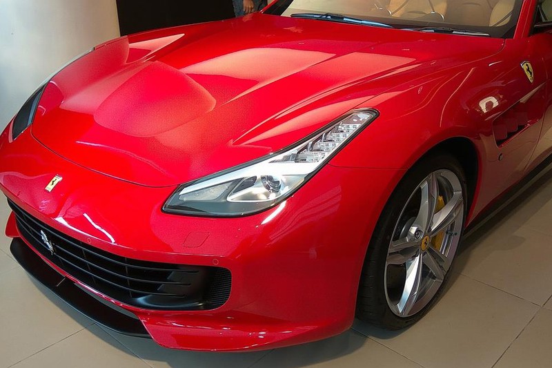 Sieu xe 4 cho Ferrari GTC4Lusso &quot;dat lop&quot; toi An Do-Hinh-5