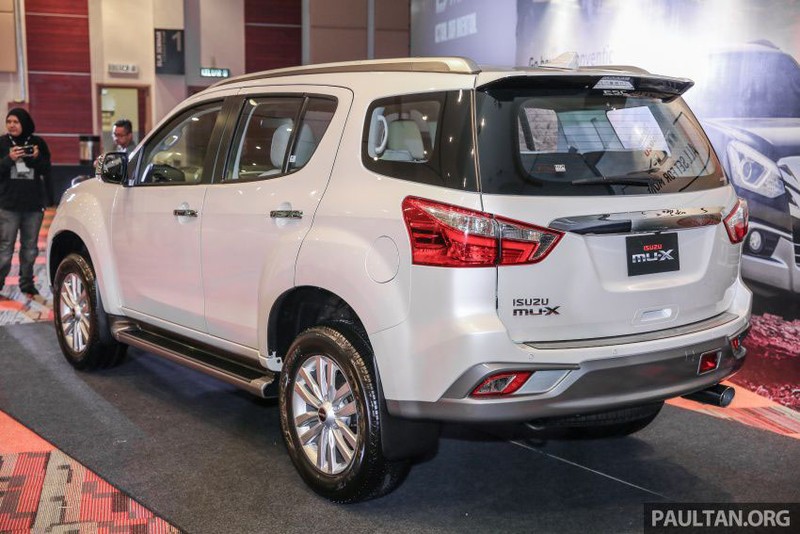 Isuzu Mu –X, &quot;doi thu&quot; Toyota Fortuner them ban nang cap-Hinh-12