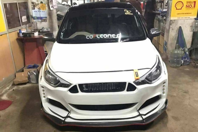 Xe oto gia re Hyundai i20 do bodykit &quot;khung&quot; co bap My