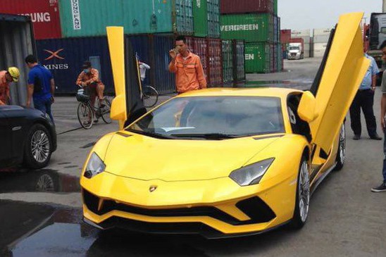 Dai gia Sai Gon &quot;tau bo&quot; Lamborghini Aventador S 40 ty-Hinh-2