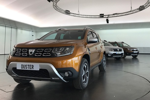 Soi “anh song” xe oto gia re Renault Duster 2018