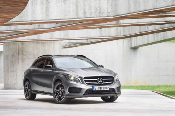 Mercedes-Benz dang “thong tri” phan khuc xe sang-Hinh-3