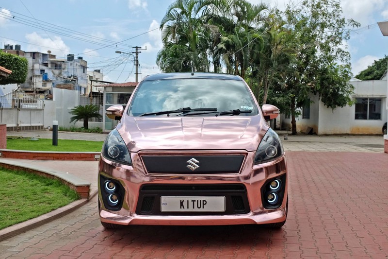 &quot;Xe co&quot; Suzuki Ertiga len doi sieu xe sang Rolls-Royce-Hinh-4