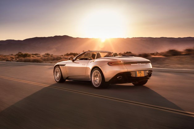 &quot;Soi&quot; mui tran Aston Martin DB11 Volante dep nhat The gioi-Hinh-6