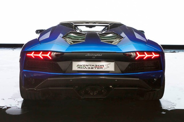 Sieu xe Lamborghini Aventador S &quot;Dat, Nuoc, Lua, Gio va Troi&quot;-Hinh-12