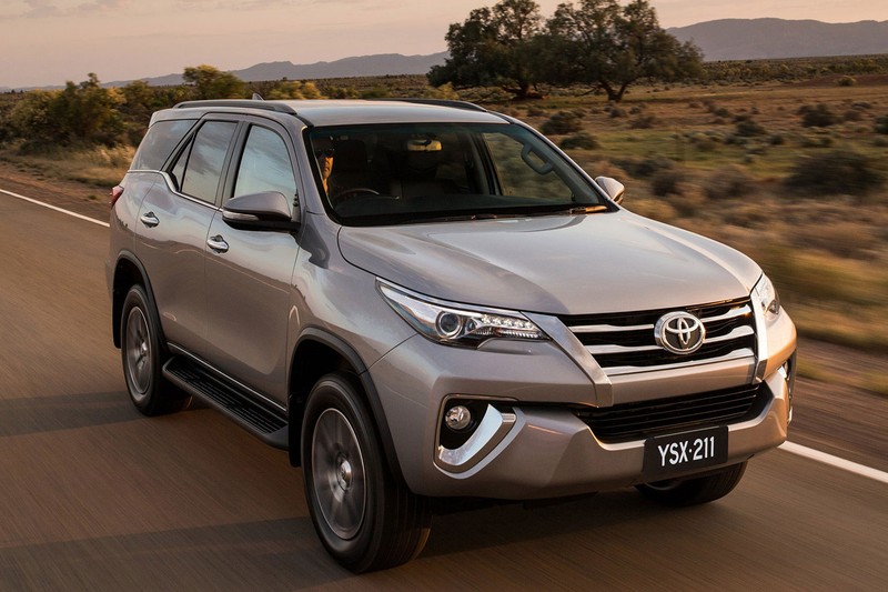 Toyota Fortuner 2018 giam gia den 125 trieu dong-Hinh-4