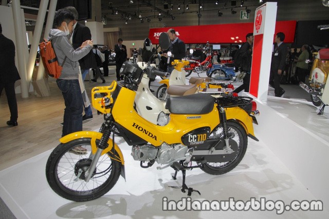 Can canh xe may Honda Super Cub 2018 moi-Hinh-2