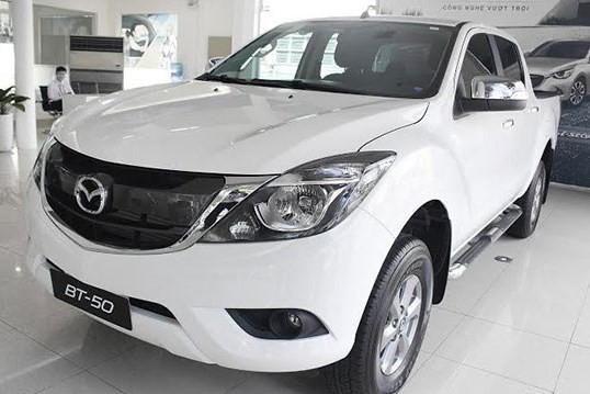 Loat xe oto Mazda dong loat giam gia tai Viet Nam-Hinh-13