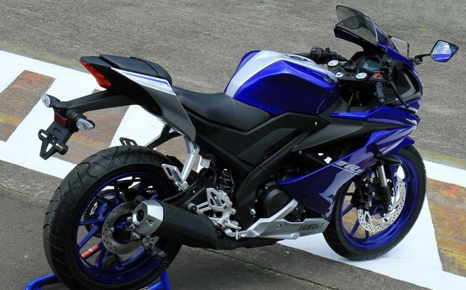 Yamaha R15 V3.0 2017 &quot;chot gia&quot; 90 trieu tai Viet Nam?-Hinh-5