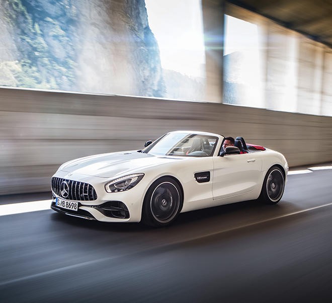 Mercedes-AMG GT tien ty, mui tran sap cap ben Viet Nam-Hinh-4