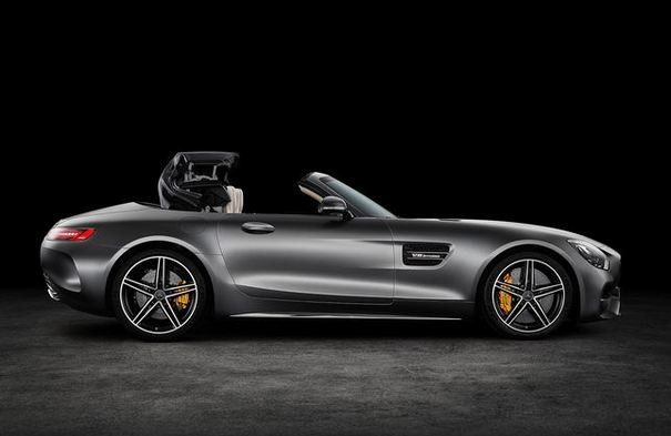 Mercedes-AMG GT tien ty, mui tran sap cap ben Viet Nam-Hinh-8