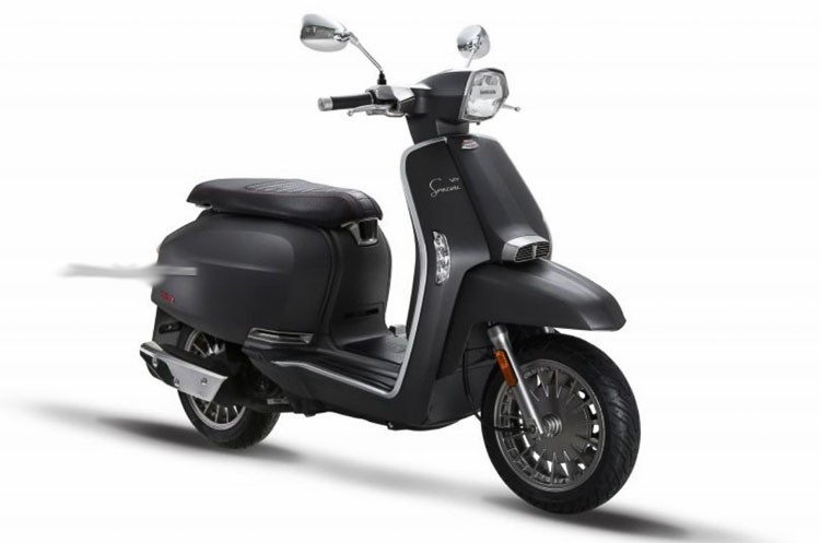 Ngam xe ga Lambretta V-Special 2018 gia 73,7 trieu-Hinh-2