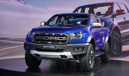 Ford Ranger Raptor gia 1,24 ty dong sap ve Viet Nam