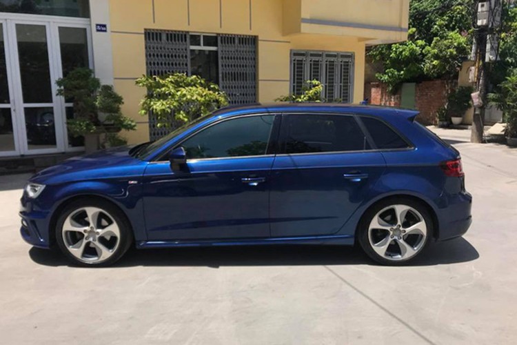 Can canh Audi A3 Sportback chi 888 trieu tai Viet Nam-Hinh-2