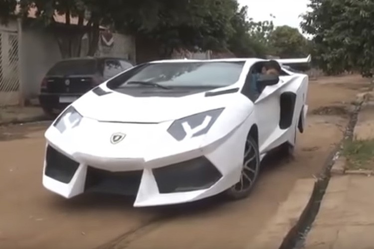 Sieu xe Lamborghini Aventador “fake” gia chi 18,6 trieu dong