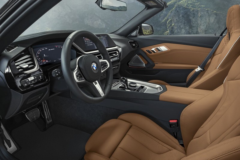 Soi chi tiet cac bien the cua BMW Z4 Roadster 2019-Hinh-11