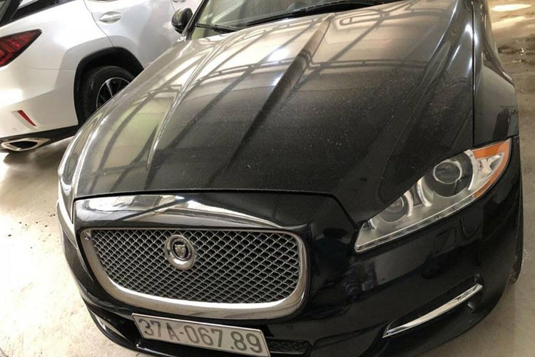 Jaguar XJL Supercharged bien “khung” gia 2,6 ty o Nghe An-Hinh-2