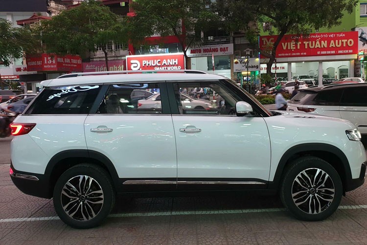 Xe BAIC Trung Quoc “nhai” Range Rover gia 658 trieu tai Viet Nam-Hinh-3