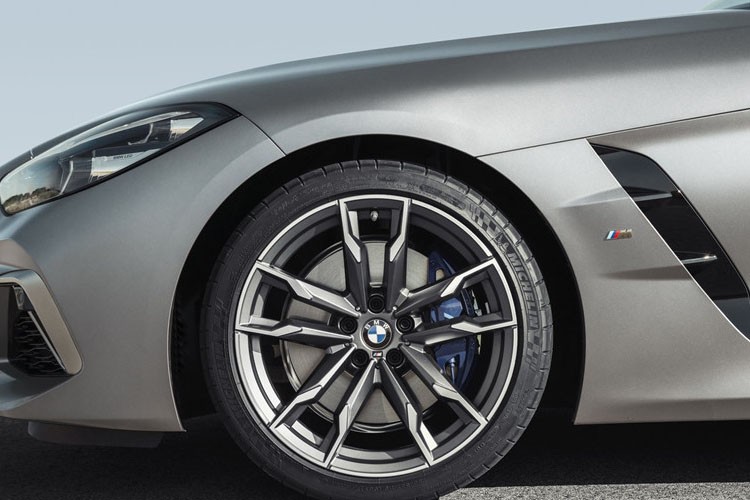 Mui tran BMW Z4 Roadster 2020 lo gia ban tu 1,5 ty dong-Hinh-5