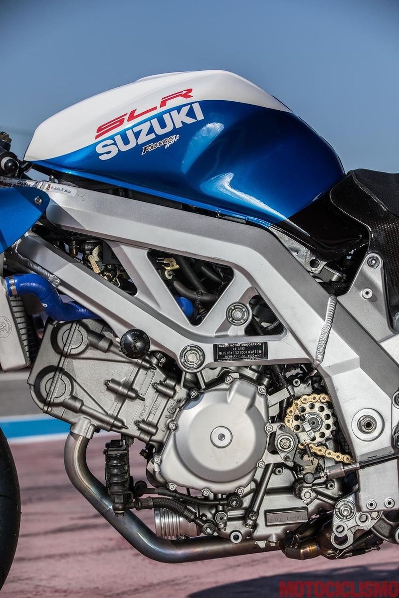 Suzuki SV650S “dong nat” bien hinh sieu moto SLR700 hang khung-Hinh-5