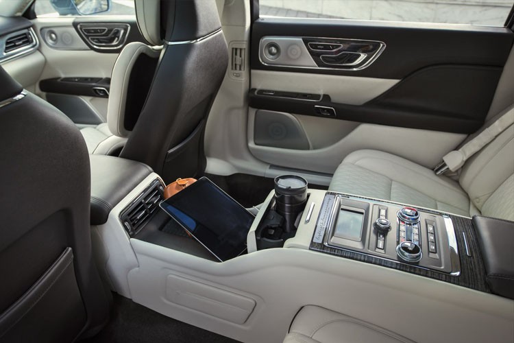 Lincoln Continental phien ban dac biet ra mat “dau” Audi A8-Hinh-8