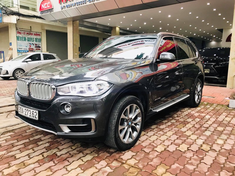 SUV hang sang BMW X5 chi gan 2,4 ty o Ha Noi