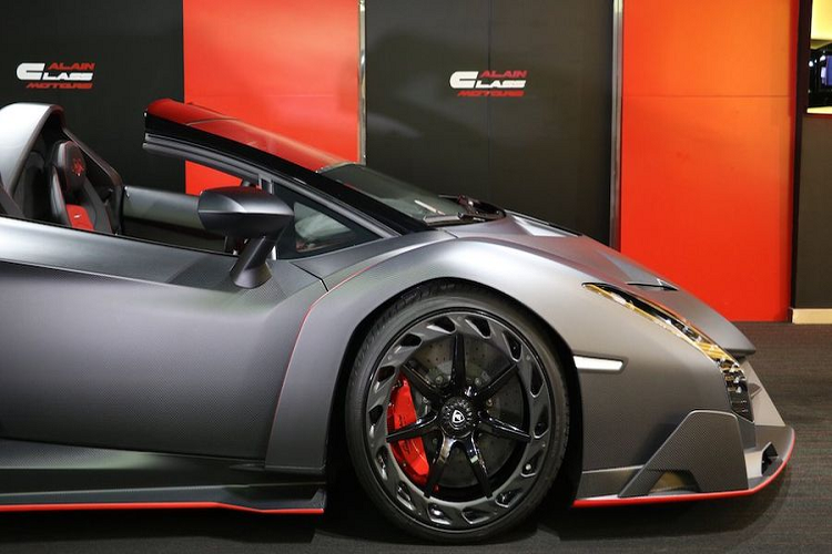 Chi tiet sieu xe trieu do - Lamborghini Veneno Roadster Carbon-Hinh-4