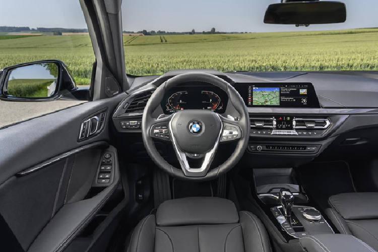 BMW 1-Series 2020 trinh lang, “dau” Mercedes-Benz A-Class-Hinh-8