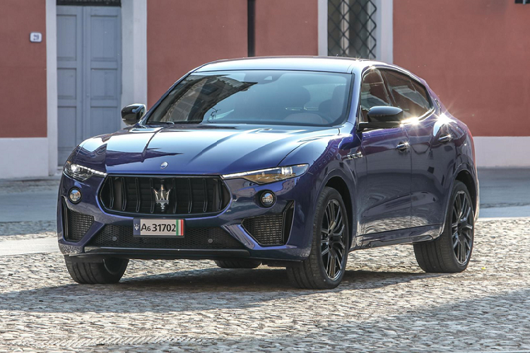 Xe sang Maserati Levante Trofeo so huu 