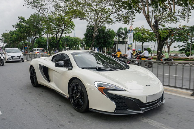 McLaren 650s Spider trang hon 16 ty tai xuat o Sai Gon