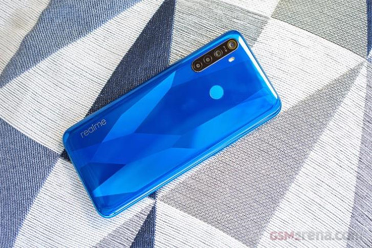 Realme ra mat smartphone co 4 camera, chi tu 140 USD-Hinh-2