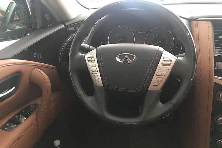 Can canh SUV hang sang Infiniti QX80 hon 7 ty tai Viet Nam-Hinh-7