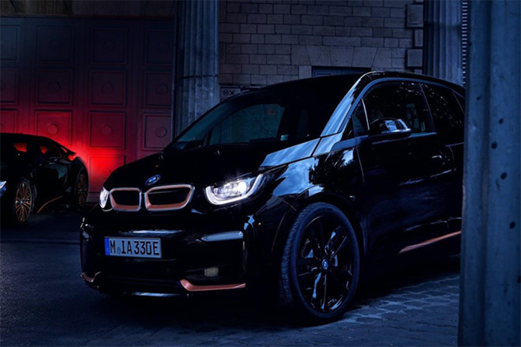 BMW ra ban dac biet xe dien i3 va sieu xe i8 moi-Hinh-4