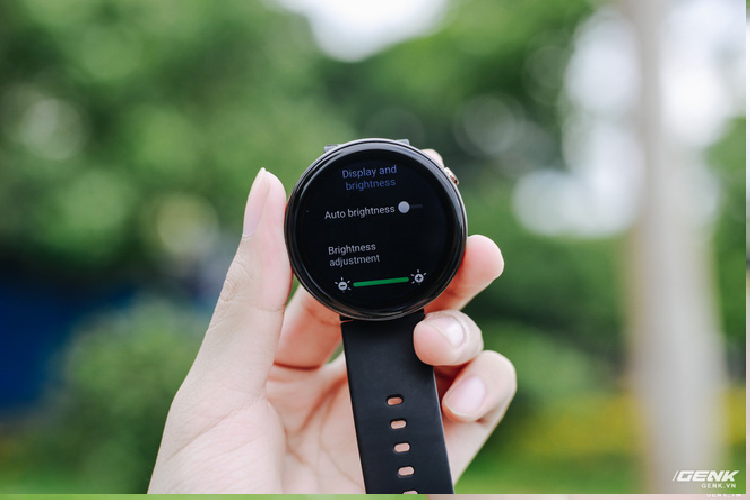 Tren tay smartwatch Amazfit Verge moi chi 3.7 trieu dong-Hinh-9
