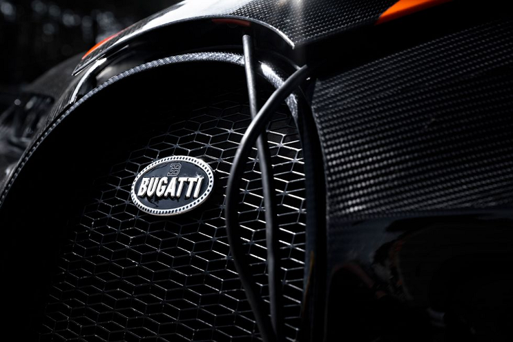 Bugatti Chiron Super Sport 300 Edition can moc 300 dam/gio-Hinh-5