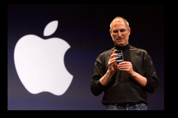 Ki su Apple: Lam viec voi Steve Jobs qua ap luc