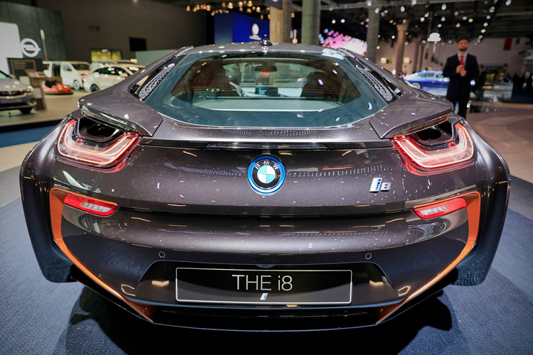 BMW ra phien ban i8 cuoi cung, truoc gio khai tu-Hinh-4