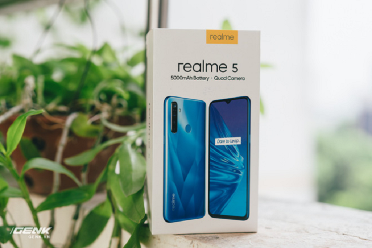 Dap hop Realme 5: dien thoai 4 camera sau, pin 5000mAh