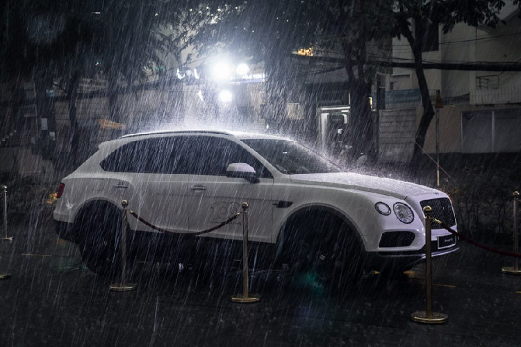 Can canh Bentley Bentayga “hang thua” hon 20 ty o HN-Hinh-9