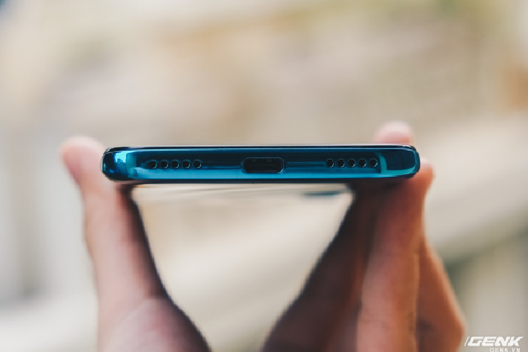 Tren tay Vsmart Joy 2 Plus: Smartphone pin khung voi gia re-Hinh-5