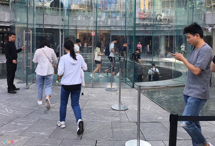 Apple Store dep nhat chau A qua tai trong ngay ban iPhone 11-Hinh-3