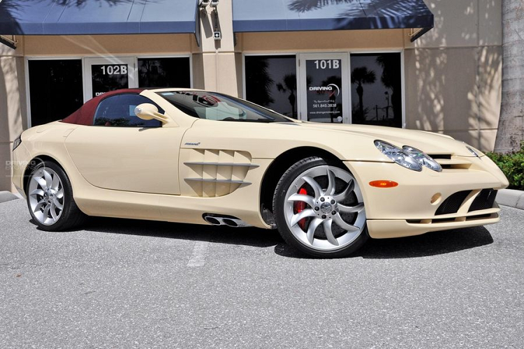 Mercedes SLR McLaren Roadster sau 10 nam van hon 9 ty dong-Hinh-2