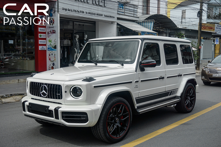 Dai gia Binh Duong chi hon 10 ty tau Mercedes-Benz G63 moi-Hinh-3