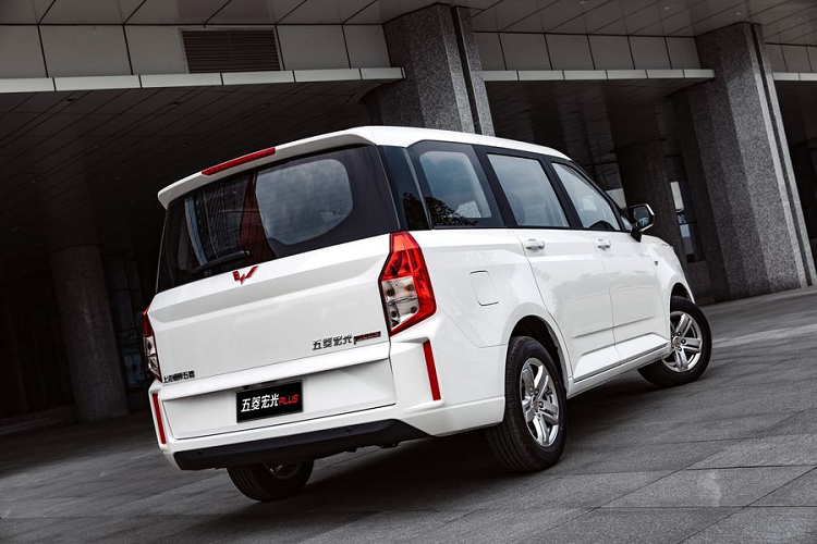 Can canh minivan Wuling Hong Guang Plus 2020 moi cua Trung Quoc-Hinh-3