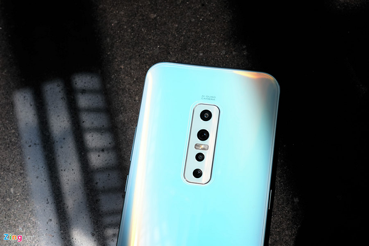 Vivo V17 Pro ra mat - camera selfie kep truot, gia 10 trieu dong-Hinh-6