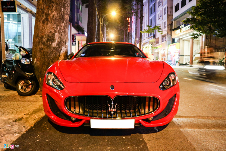 Chi tiet Maserati GranTurismo Sport mau do hang hiem o Viet Nam-Hinh-2