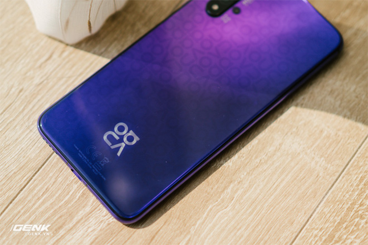 Dien thoai Huawei Nova 5T moi co dang mua khong?