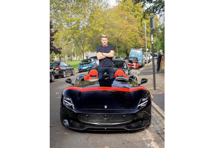 Vua dau bep Gordon Ramsay “tau” sieu xe Ferrari Monza SP2