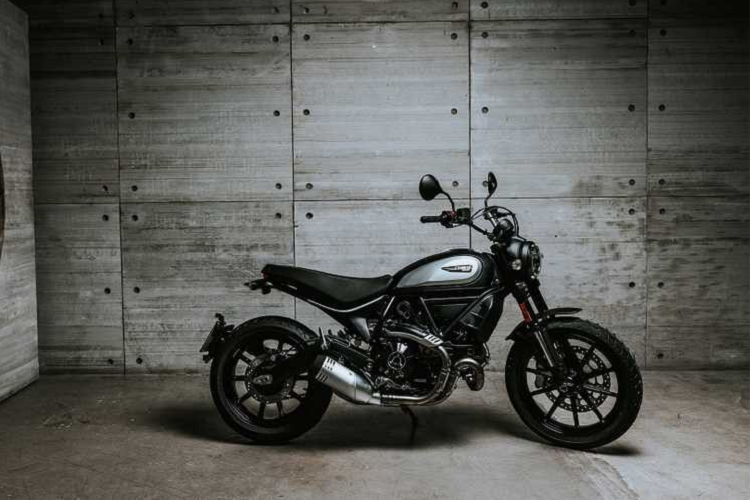 Ducati ra mat xe moto Scrambler Icon Dark 2020 gia 
